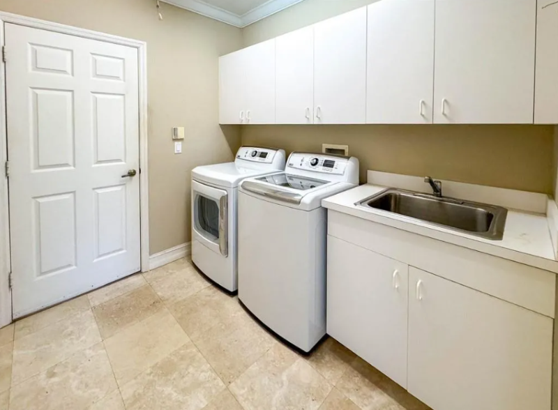 480 Flamingo Ave - Photo 7 of 20