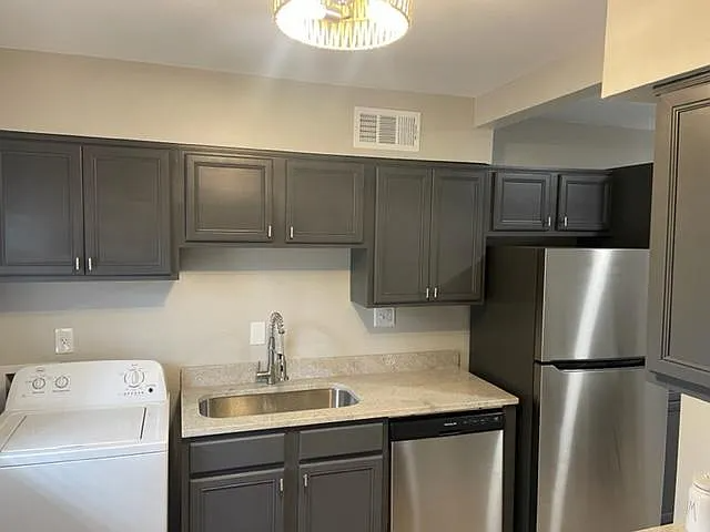 4911 Shifri Ave #2 - Photo 3 of 8