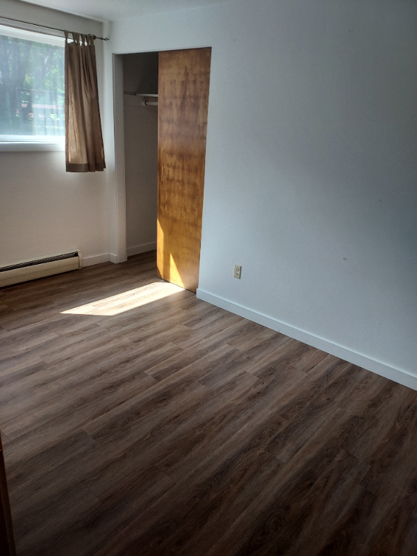 1427 S Willson Ave #1429 - Photo 3 of 6