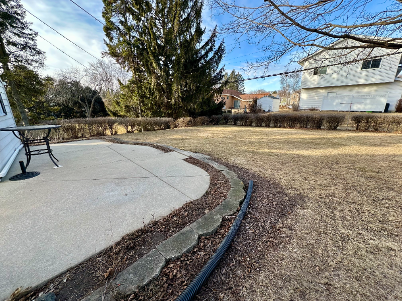 1065 S Bobolink Dr - Photo 4 of 20