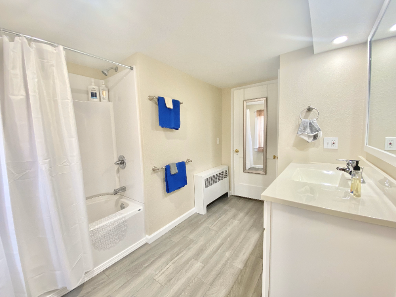 1025 Cherry St - Photo 5 of 11