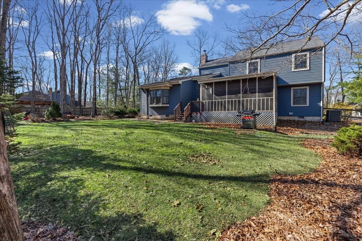 46 North Dr #1 - Photo 3 of 50