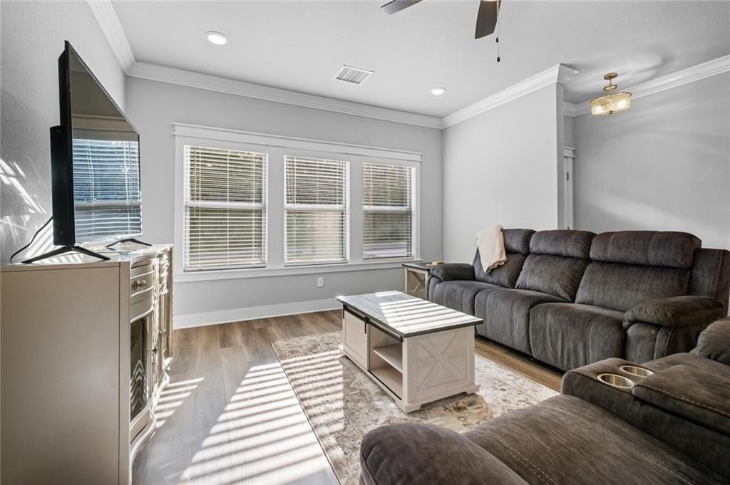 19 Coylton Dr - Photo 7 of 25