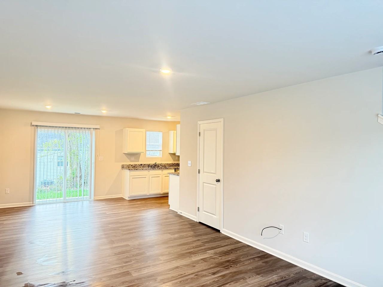 344 Berkley Rd - Photo 2 of 14