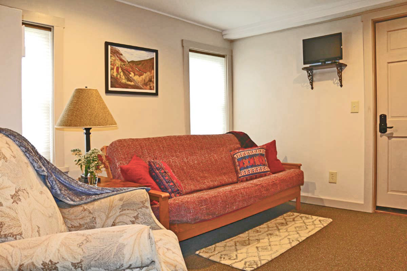 2820 E Conway Rd - Photo 3 of 20