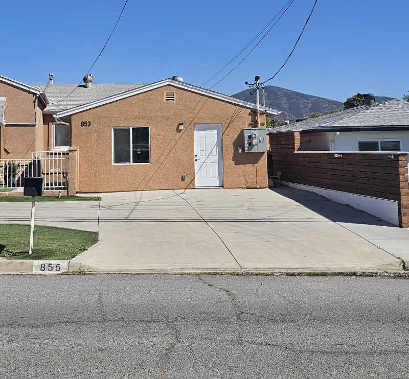 853 Kempton St - Photo 2 of 20