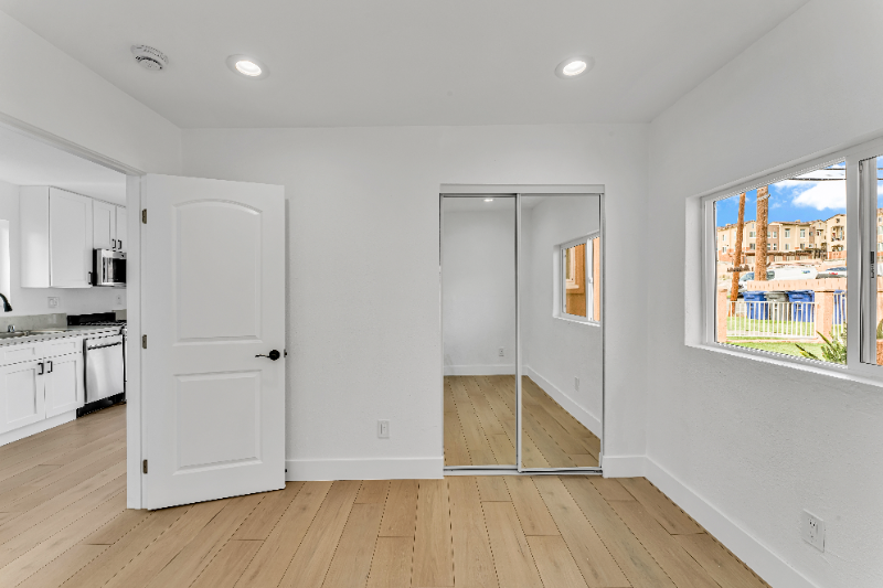 853 Kempton St - Photo 6 of 19