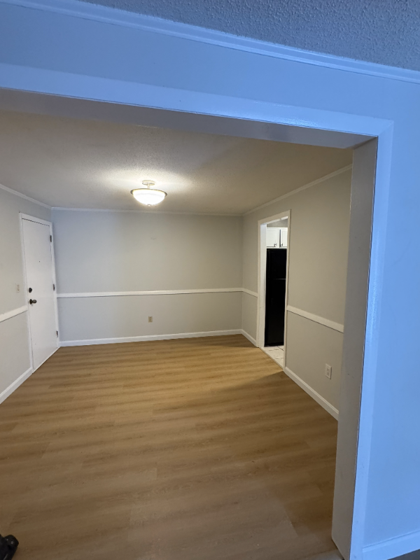 36L English Village Rd #304 - Photo 6 of 17