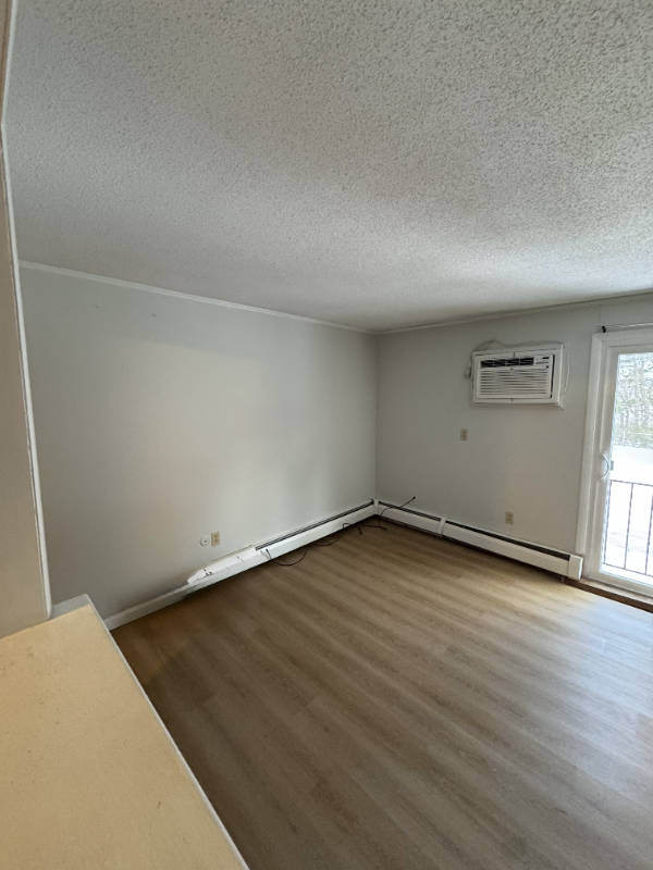 36L English Village Rd #304 - Photo 7 of 17