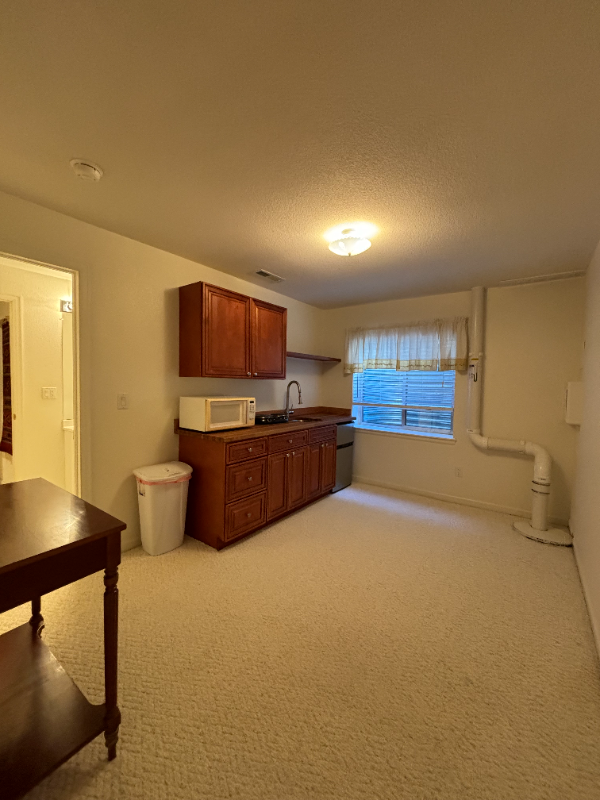 1750 Powell St - Photo 2 of 6