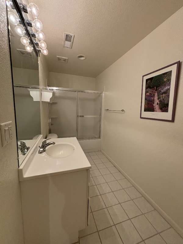 1750 Powell St - Photo 3 of 6