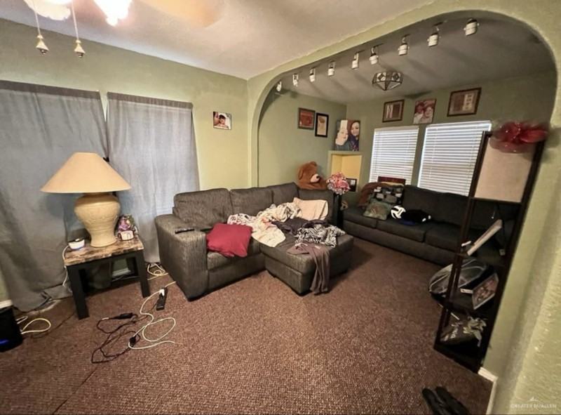 7107 Sylvia Handy St - Photo 3 of 10