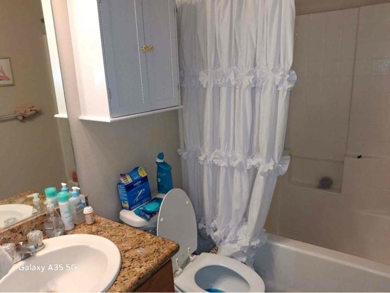 129B Richards St - Photo 3 of 15