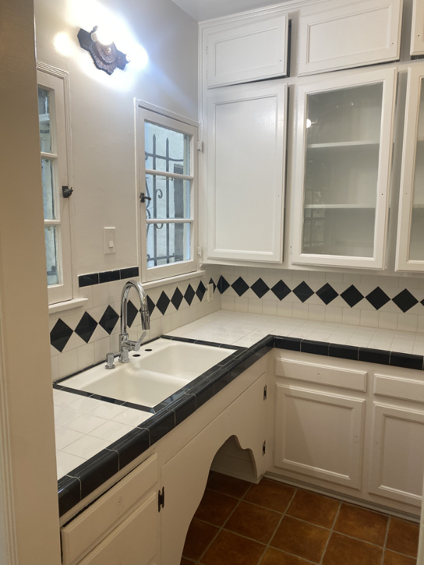 5924 W 2nd St #1 - Photo 5 of 18