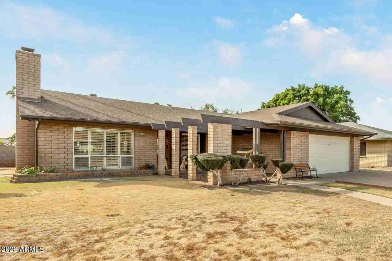 4409 W Orchid Ln - Photo 2 of 42