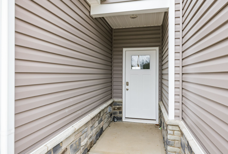 1454 Doubleday Dr - Photo 5 of 41