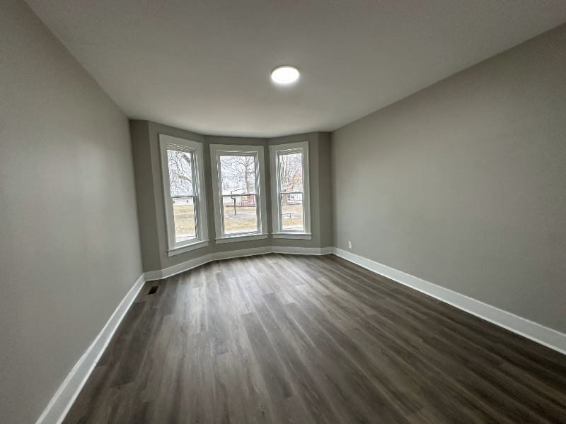 224 W Brown Ave #224 - Photo 4 of 16