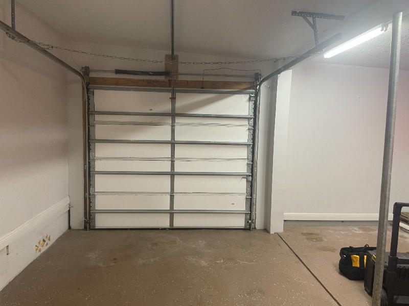 904 Kensington Dr - Photo 3 of 4