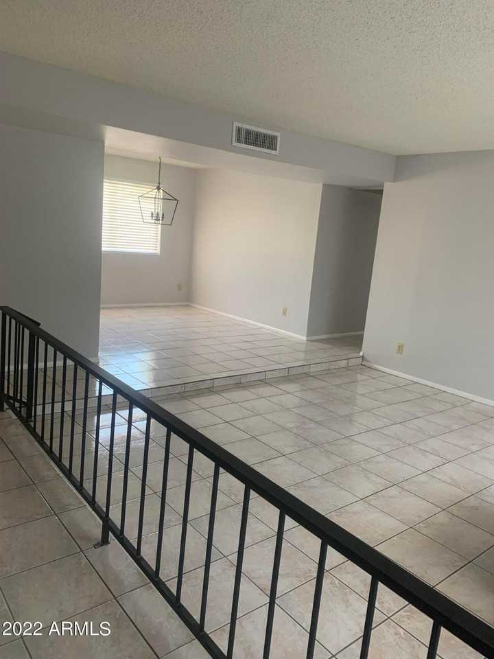 4132 W Shangri La Rd - Photo 2 of 11