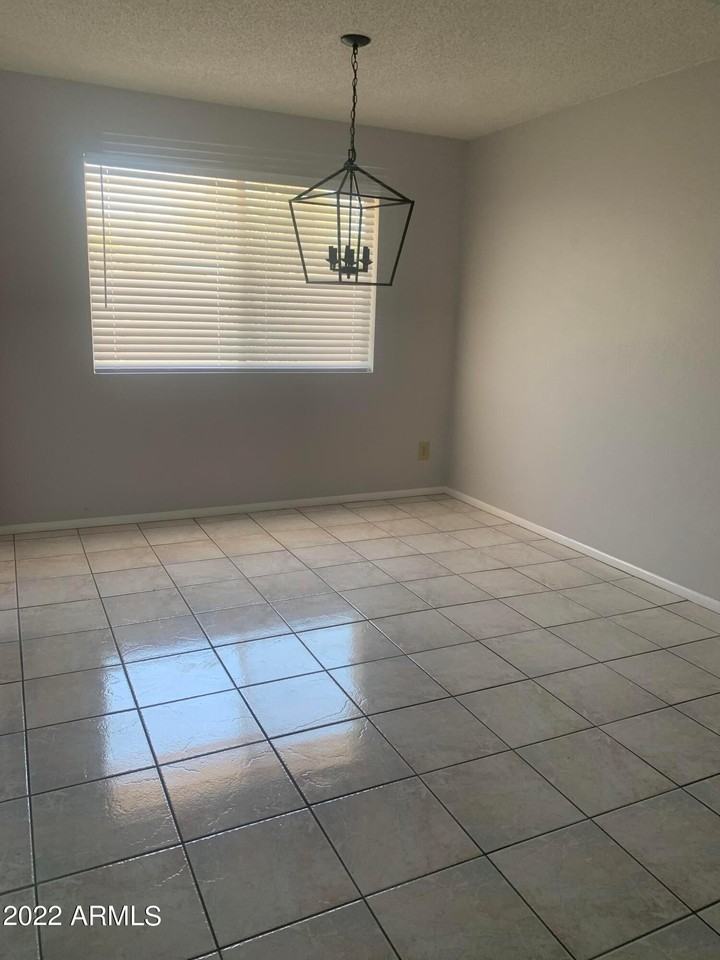 4132 W Shangri La Rd - Photo 3 of 11