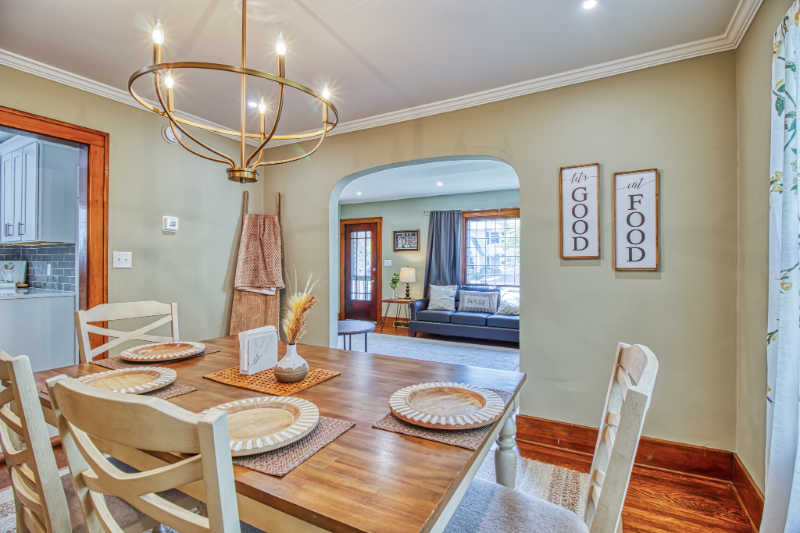 237 W Girard Blvd - Photo 4 of 11