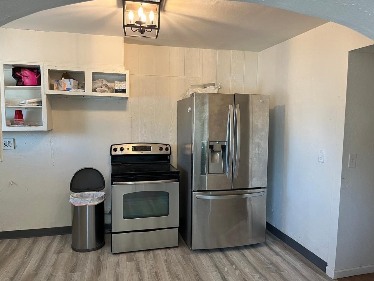 10025 N 14th St - Photo 2 of 8