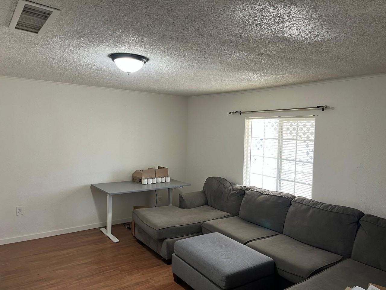 10025 N 14th St - Photo 5 of 8