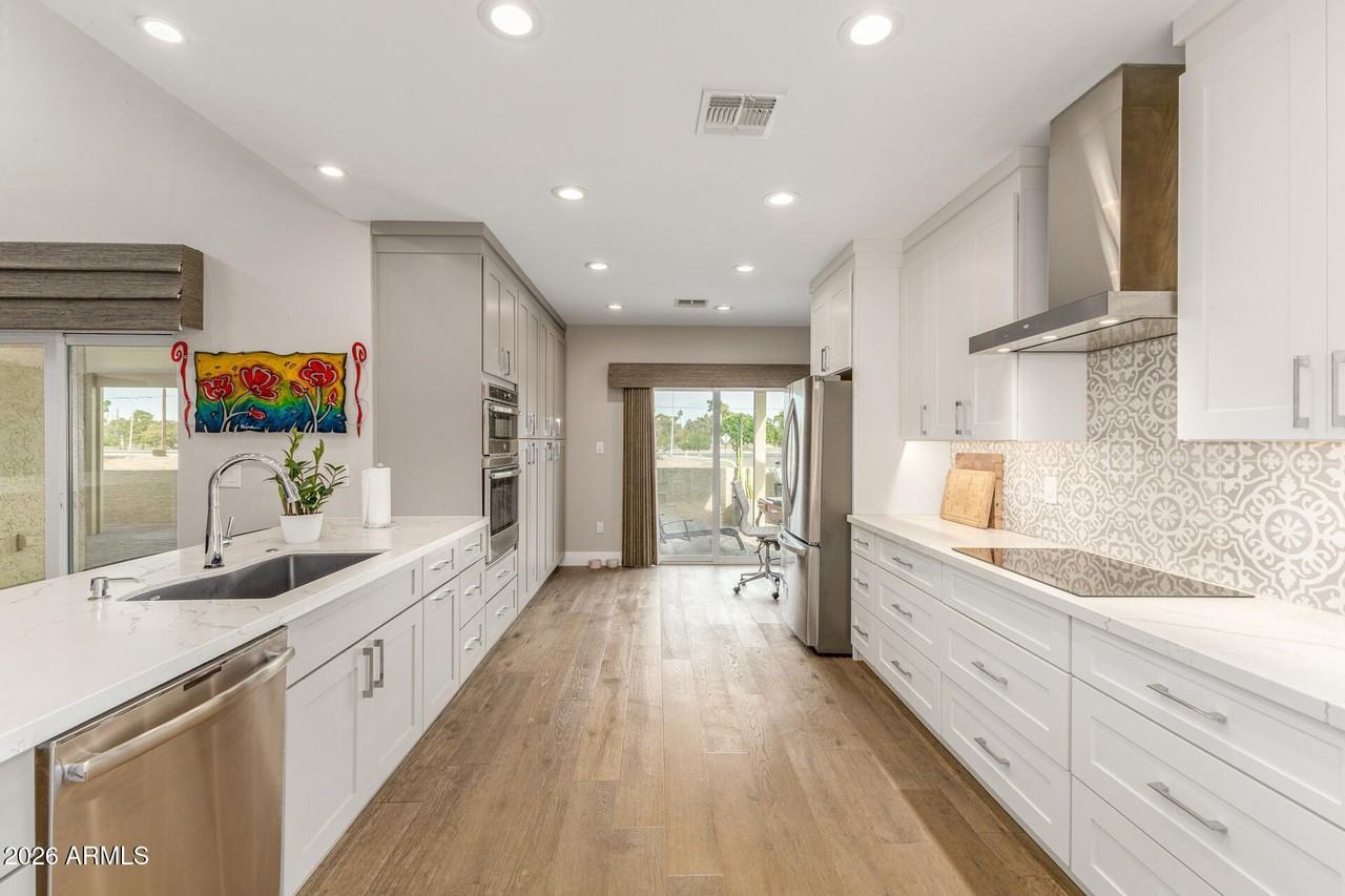 5137 N 79th Pl - Photo 3 of 38