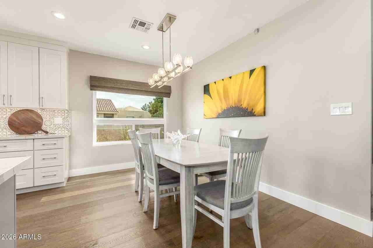 5137 N 79th Pl - Photo 6 of 38