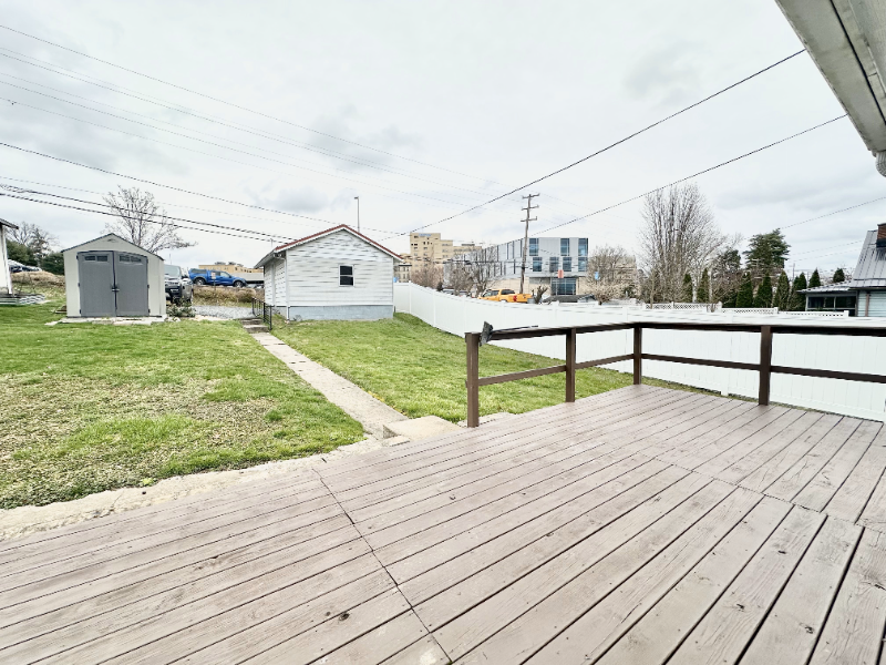 1140 Cherry St - Photo 4 of 5