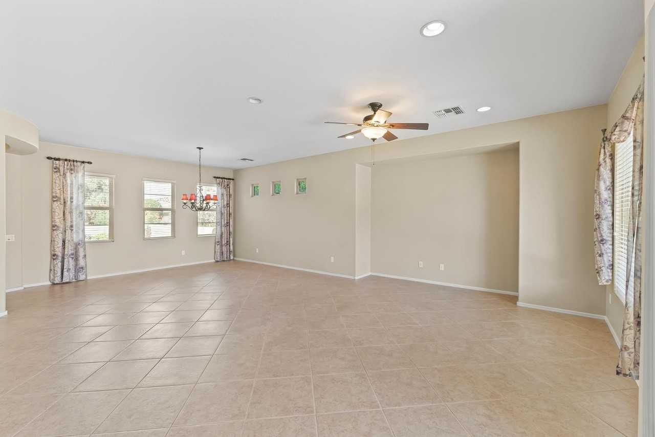 12911 W Rincon Dr - Photo 7 of 28