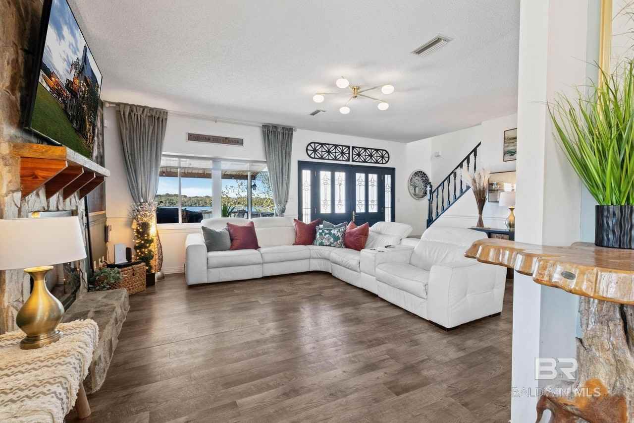 41997 Bayou Rd - Photo 4 of 11