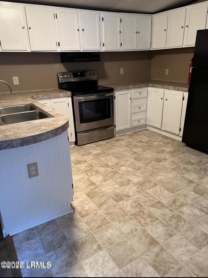153 Jenkins Rd - Photo 2 of 3