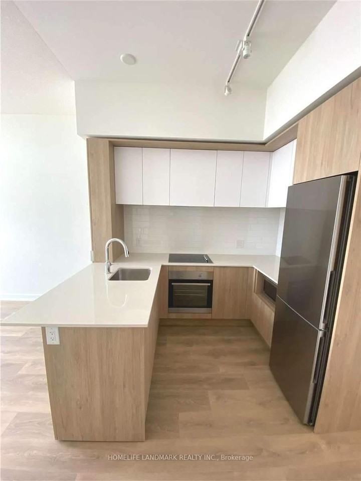 225 Sumach Street #2912 - Photo 4 of 27