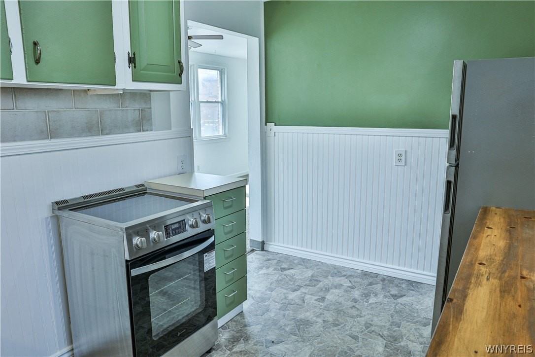 21 Center Street unit: Upper - Photo 2 of 9