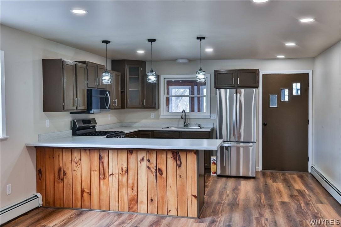 21 Center St Unit Rear - Photo 4 of 16