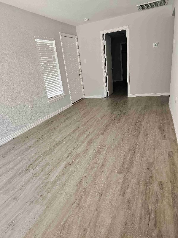 1602 M Ave - Photo 2 of 12