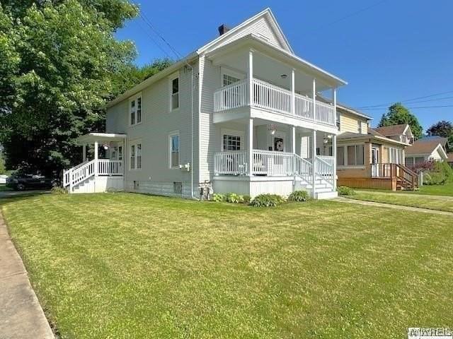 18 Parkway St - Photo 2 of 34