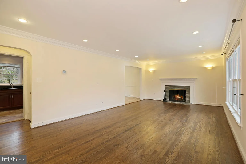11017 Marcliff Rd - Photo 4 of 20