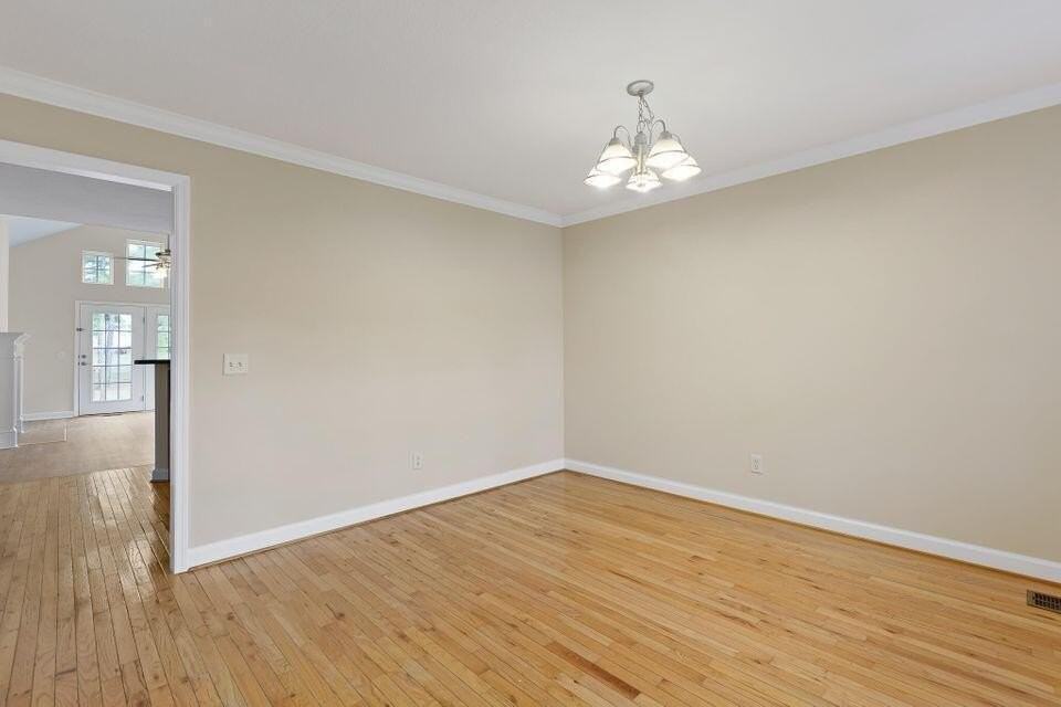 88 Battle Farm Ct - Photo 2 of 33