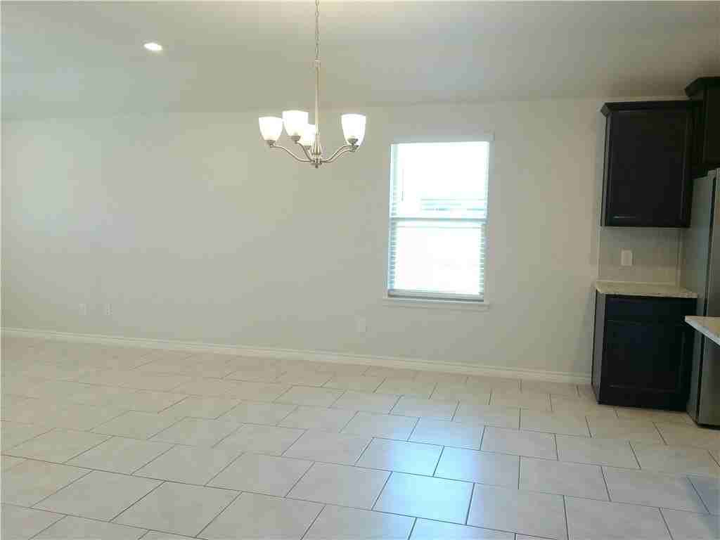 7701 Lariat Toss Dr - Photo 4 of 17