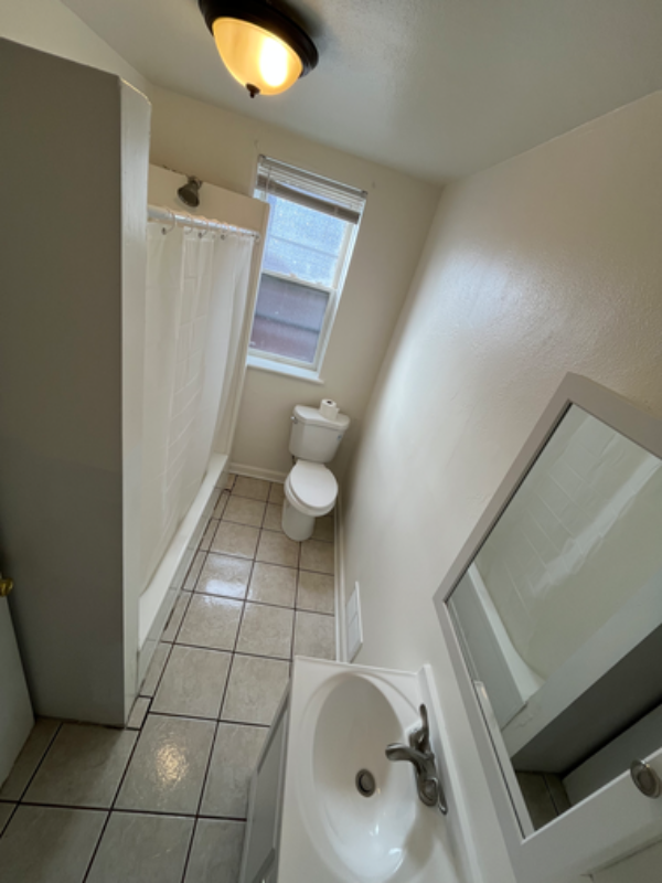 7721 Minnesota Ave - Photo 2 of 8