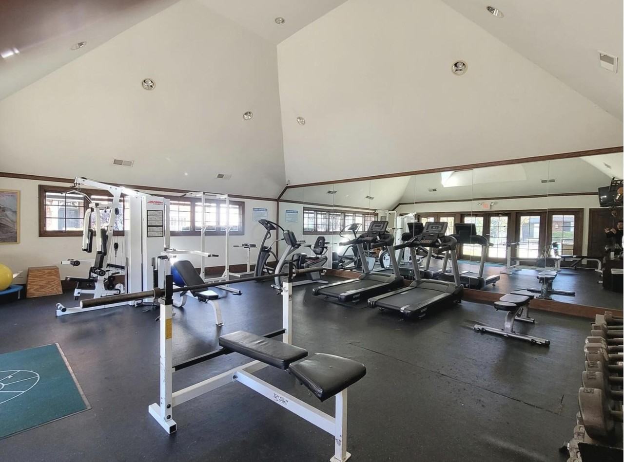 6265 Craughwell Ln - Photo 3 of 14