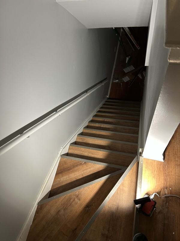 1136 E 81st St #G - Photo 3 of 10