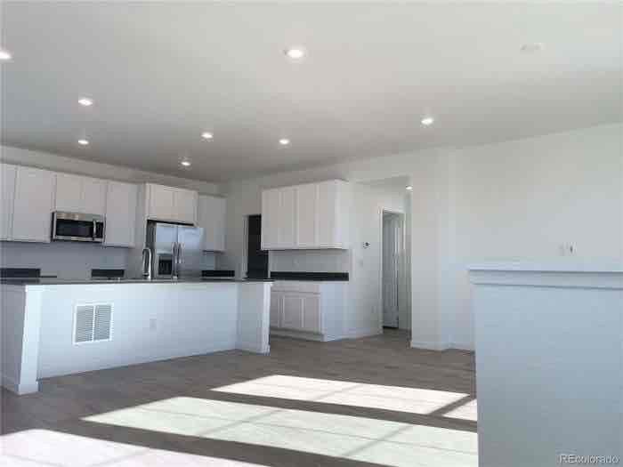 1919 S Fultondale Way - Photo 5 of 17