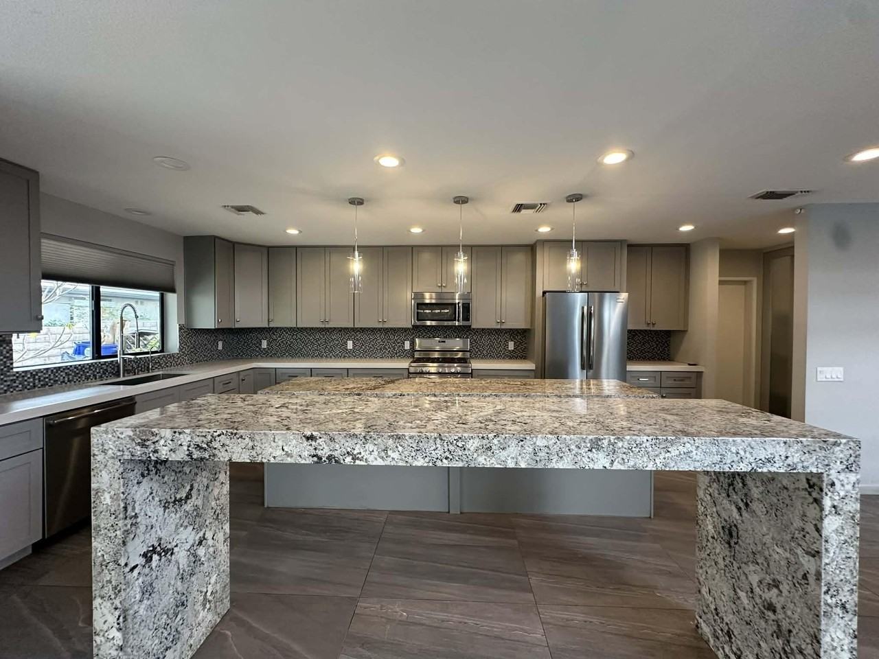 4 Saturn Cir - Photo 5 of 32
