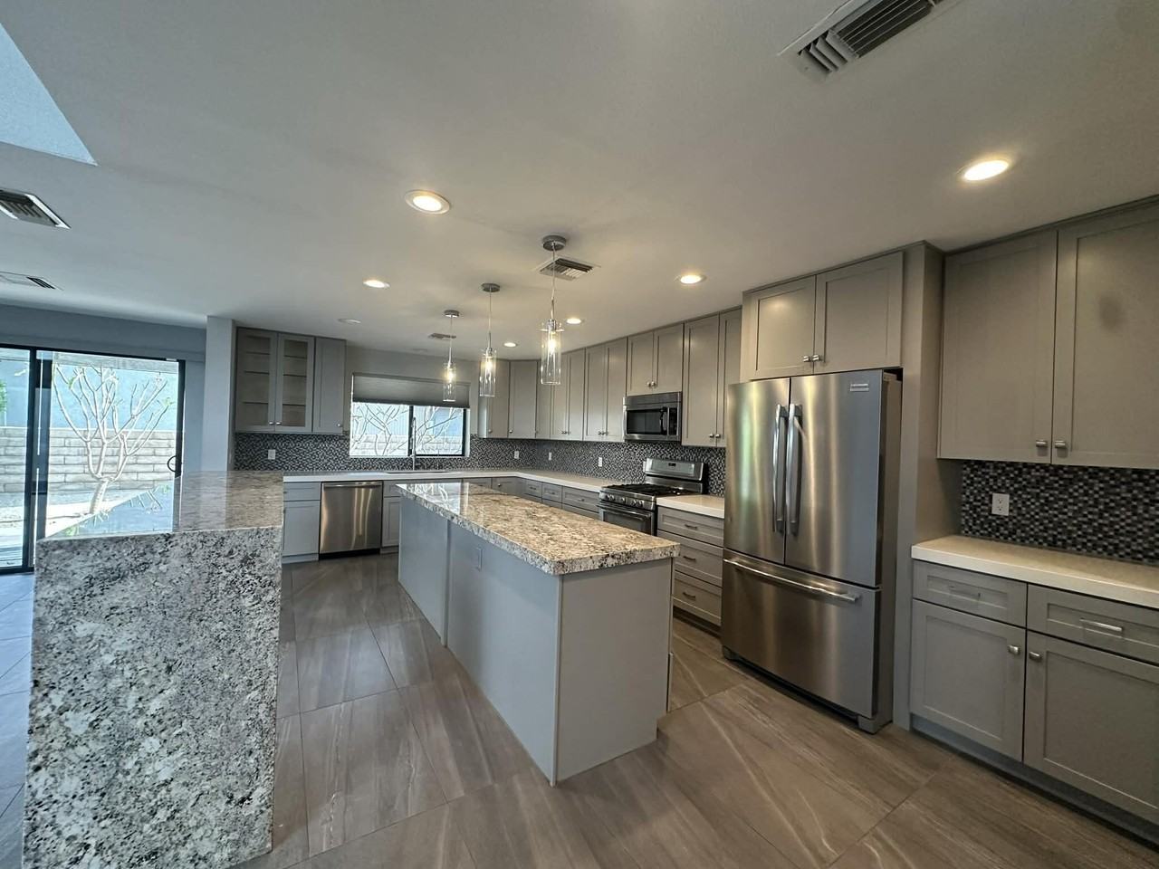 4 Saturn Cir - Photo 6 of 32