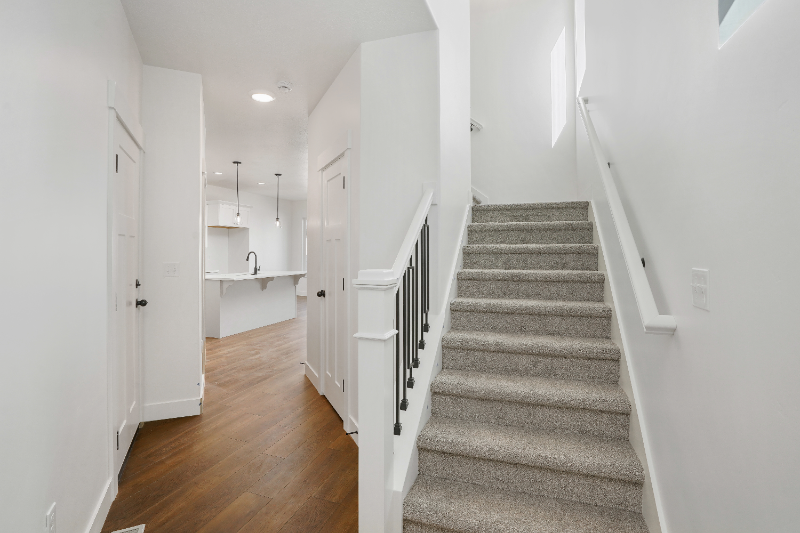 1298 N Sage Dr - Photo 4 of 17