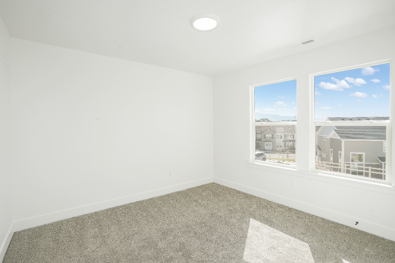 1298 N Sage Dr - Photo 7 of 17