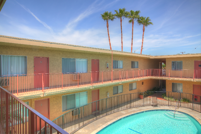 15120 Woodruff Ave - Photo 2 of 8